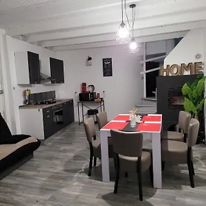 https://maison-au-coeur-de-pierrelatte.hotels-rhonealpes.com